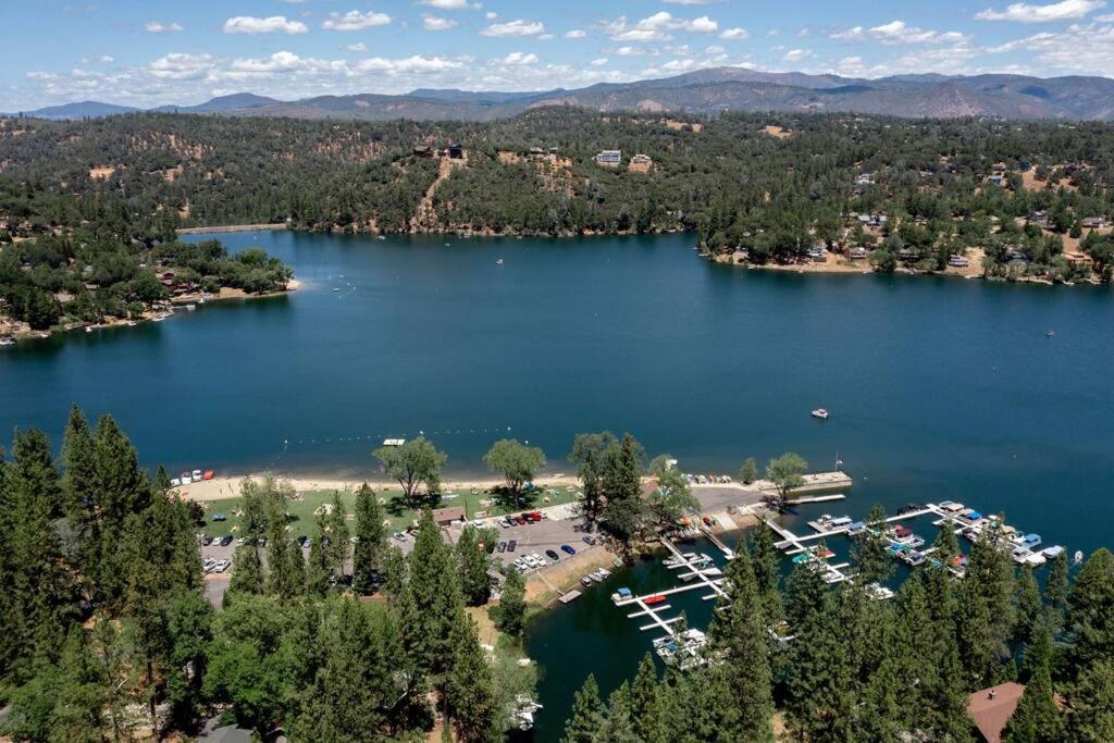 New Luxury Lake House In Pine Mountain Lake Close To Yosemite! Perfect For All Seasons! Great For Retreats, Getaways, Celebrations, And More! Groveland Exterior foto