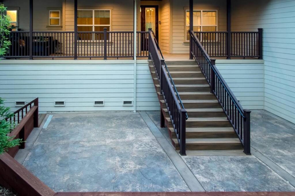 New Luxury Lake House In Pine Mountain Lake Close To Yosemite! Perfect For All Seasons! Great For Retreats, Getaways, Celebrations, And More! Groveland Exterior foto